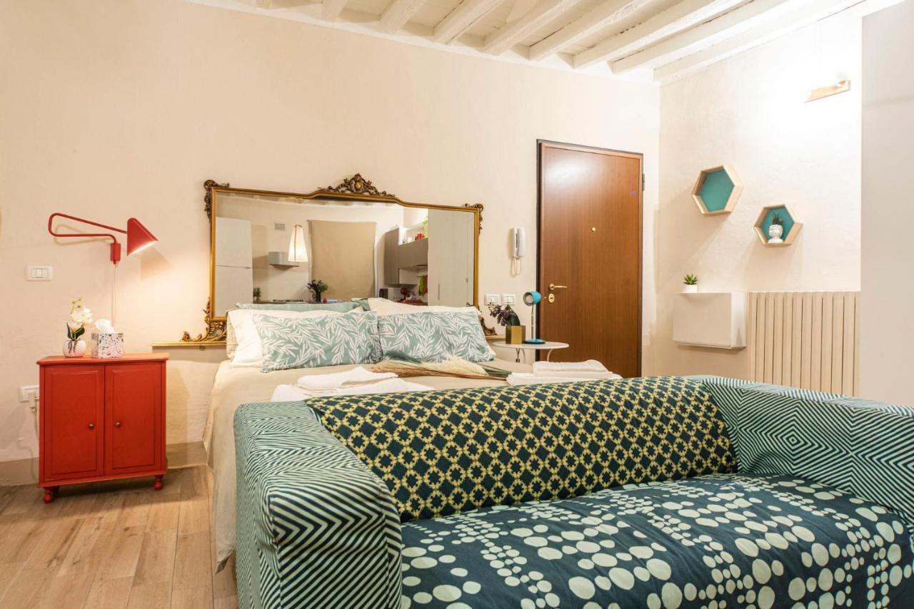 Reggio Center Lovely Apartments Ρέτζιο Εμίλια Εξωτερικό φωτογραφία