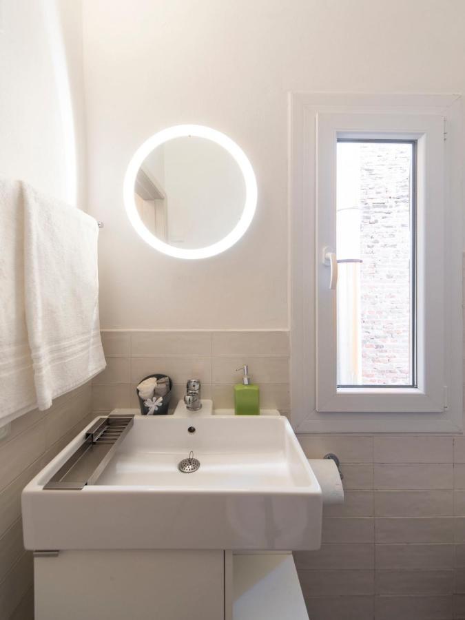 Reggio Center Lovely Apartments Ρέτζιο Εμίλια Εξωτερικό φωτογραφία