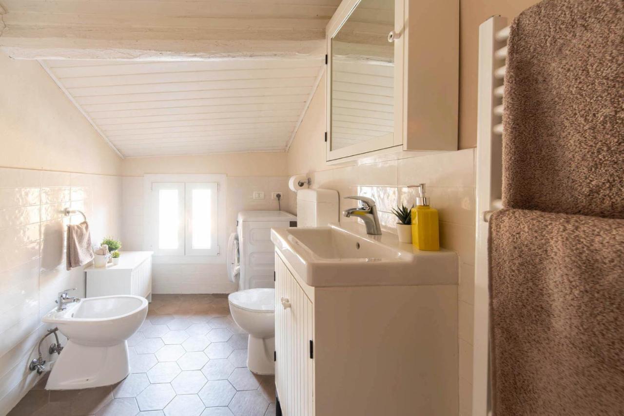 Reggio Center Lovely Apartments Ρέτζιο Εμίλια Εξωτερικό φωτογραφία