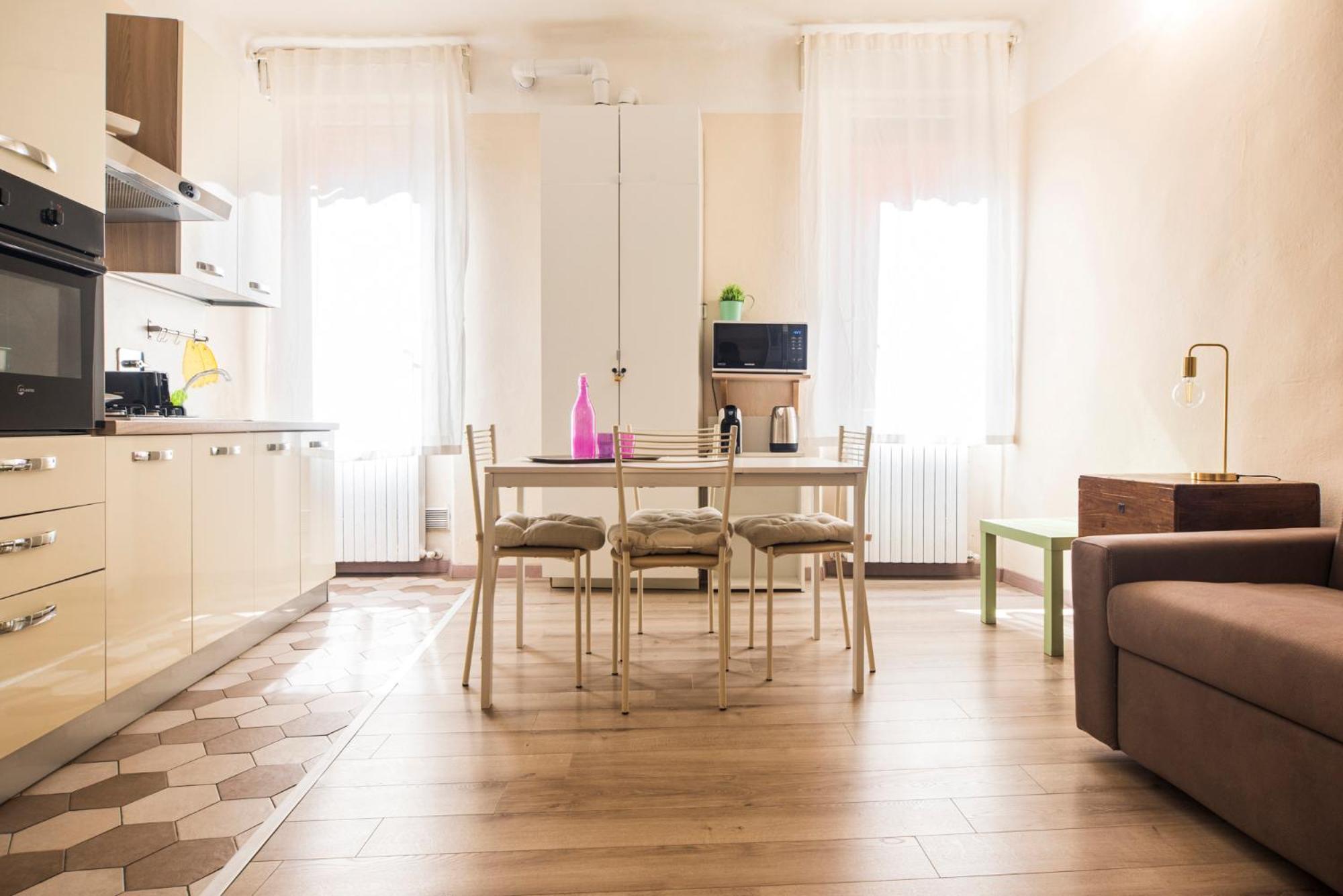 Reggio Center Lovely Apartments Ρέτζιο Εμίλια Εξωτερικό φωτογραφία